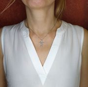 Σταυρός λευκόχρυσος με διαμάντια 0.26ct σε 18 καράτια. PD1038